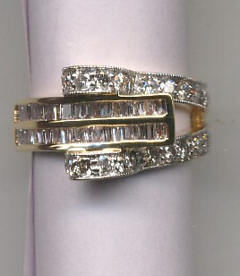 Beautiful 18Kt Gold  Natural Diamond Ring